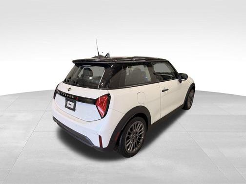 Nanuq White Metallic 2025 MINI Hardtop Cooper S