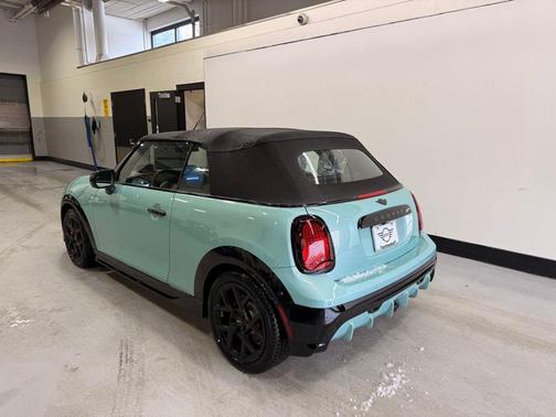 Ocean Wave Green Metallic 2026 MINI Convertible Cooper