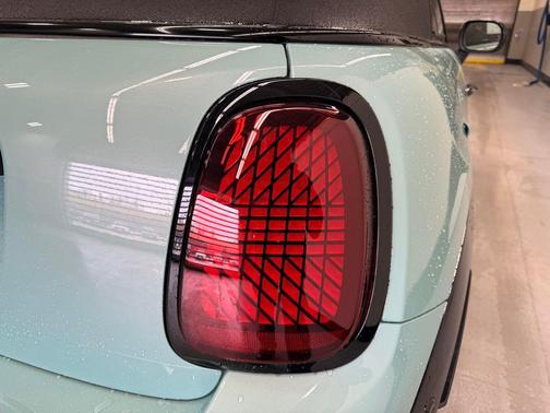 Ocean Wave Green Metallic 2026 MINI Convertible Cooper