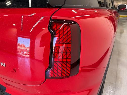 Chili Red 2026 MINI Countryman