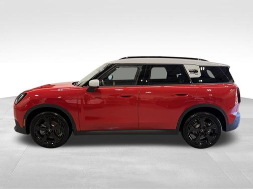Chili Red 2026 MINI Countryman