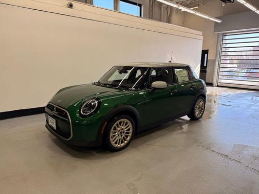 British Racing Green IV Metallic 2026 MINI Hardtop Cooper S