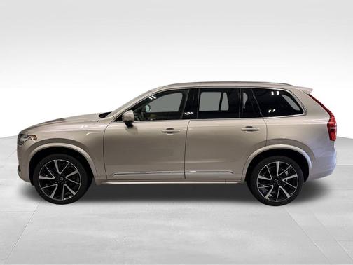 Bright Dusk Metallic 2023 Volvo XC90 B6 Plus 7-Seater