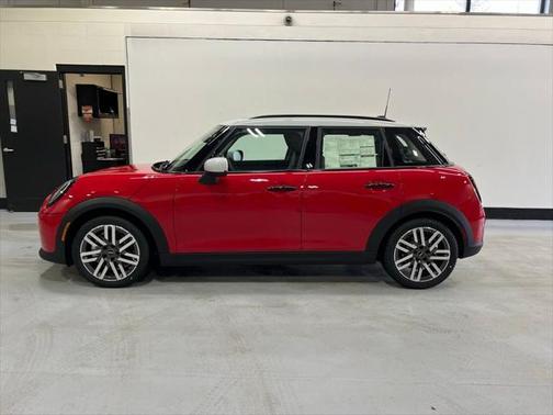 2025 MINI Hardtop Cooper
