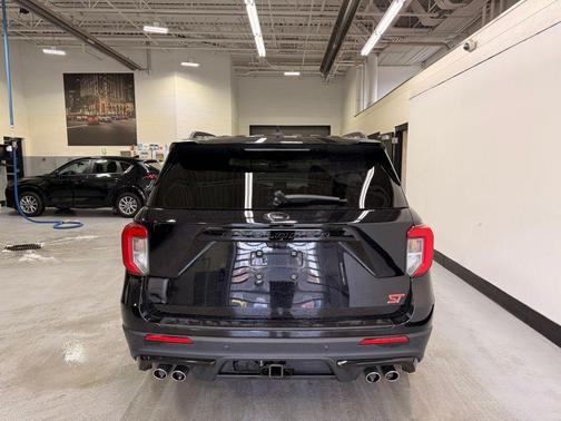 Agate Black Metallic 2021 Ford Explorer ST