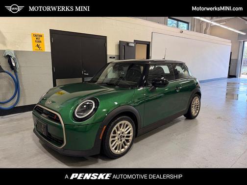 British Racing Green IV Metallic 2025 MINI Hardtop Cooper S