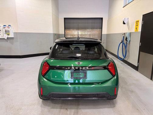 British Racing Green IV Metallic 2025 MINI Hardtop Cooper S