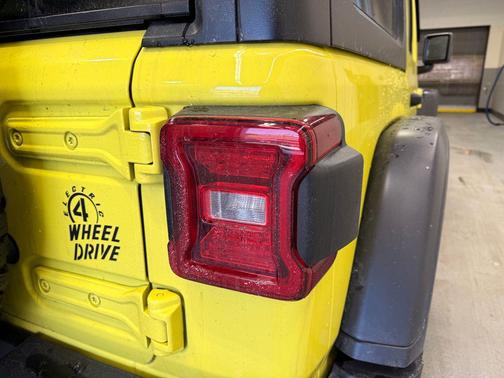 2024 Jeep Wrangler 4xe Willys