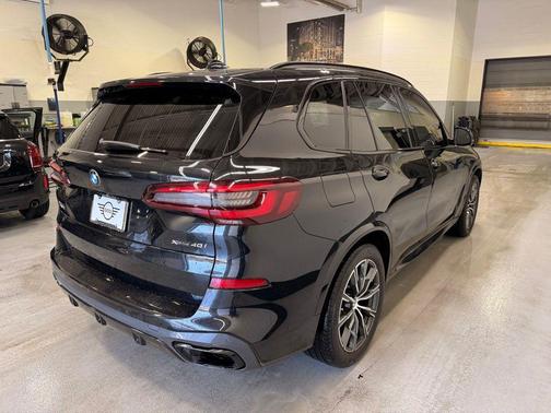 Black Sapphire Metallic 2022 BMW X5 xDrive40i