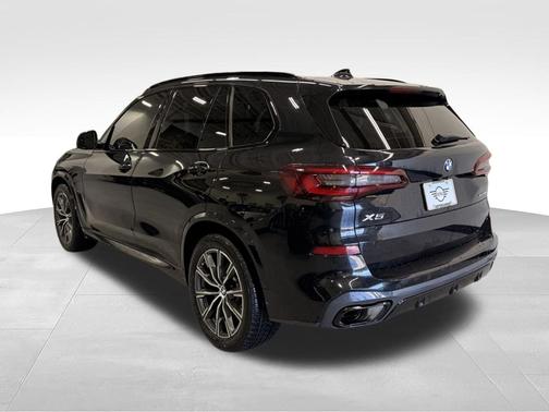 Black Sapphire Metallic 2022 BMW X5 xDrive40i
