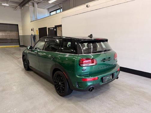 British Racing Green 2023 MINI Clubman Cooper S
