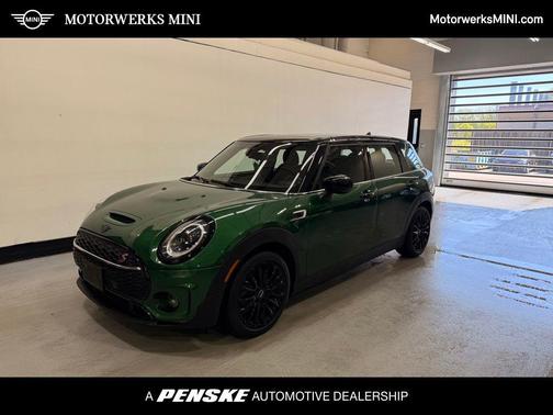 British Racing Green 2023 MINI Clubman Cooper S