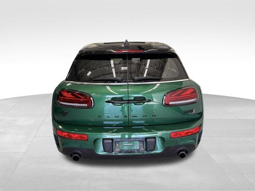 British Racing Green 2023 MINI Clubman