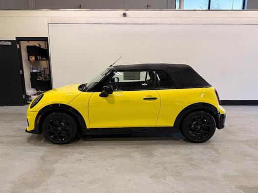 Sunny Side Yellow 2026 MINI Convertible Cooper S