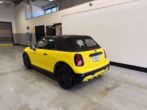 Sunny Side Yellow 2026 MINI Convertible Cooper S