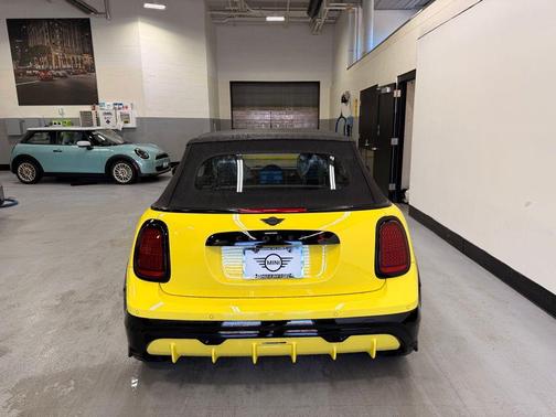 Sunny Side Yellow 2026 MINI Convertible Cooper S