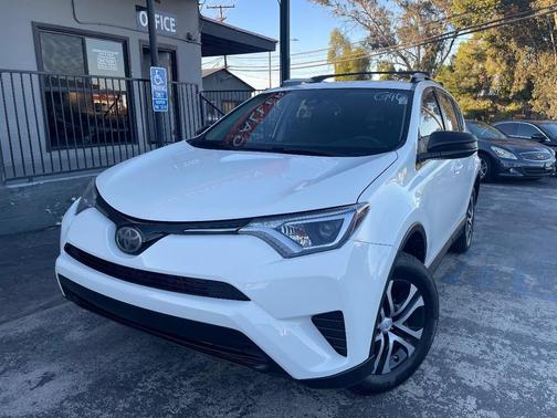 2017 Toyota RAV4 LE