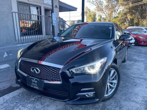 2017 INFINITI Q50 Base