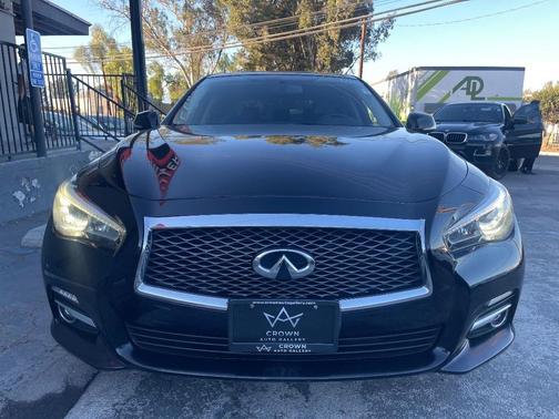 2017 INFINITI Q50 Base