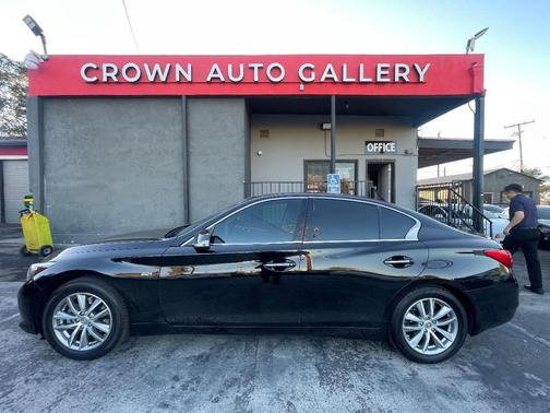2017 INFINITI Q50 Base