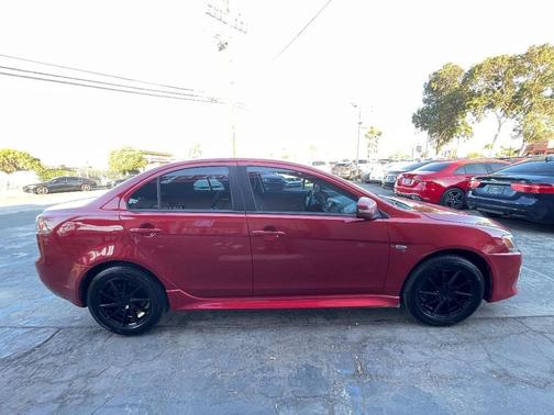 2016 Mitsubishi Lancer ES