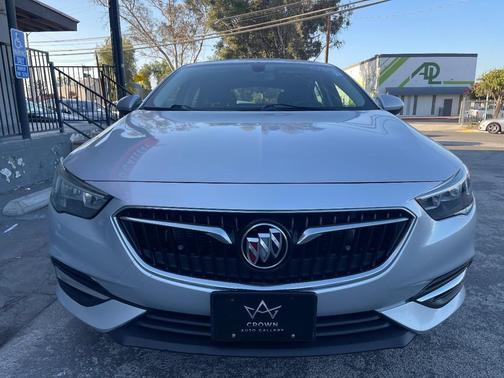 Quicksilver Metallic 2018 Buick Regal Sportback Preferred