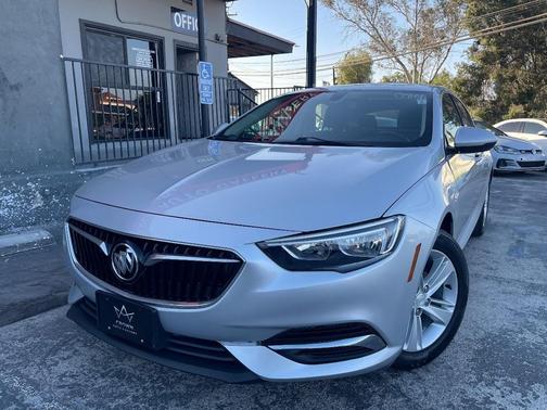 Quicksilver Metallic 2018 Buick Regal Sportback Preferred
