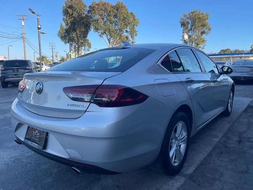 Quicksilver Metallic 2018 Buick Regal Sportback Preferred