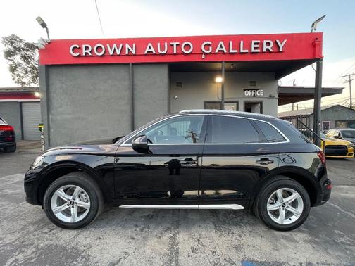 2023 Audi Q5 40 Premium