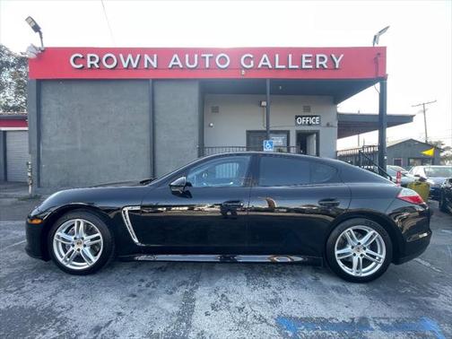 2013 Porsche Panamera 4 Platinum Edition