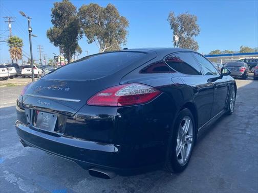 2013 Porsche Panamera 4 Platinum Edition