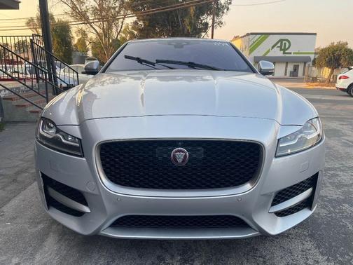 Rhodium Silver Metallic 2016 Jaguar XF 35t R-Sport