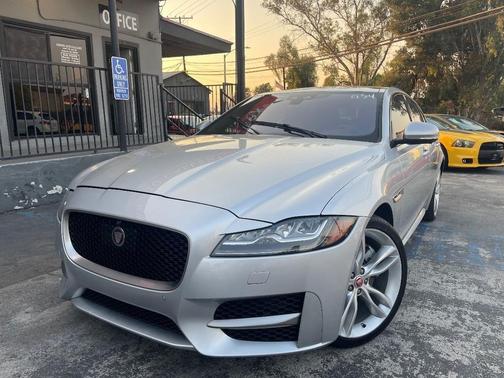 Rhodium Silver Metallic 2016 Jaguar XF 35t R-Sport