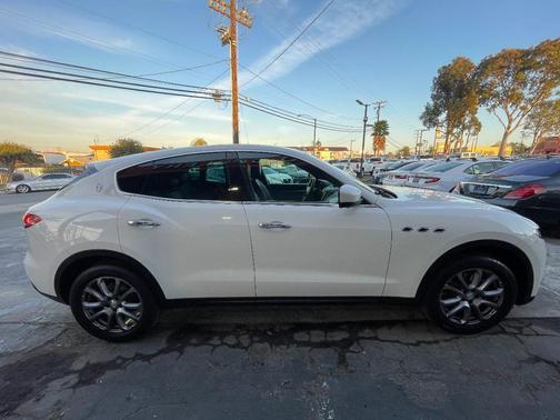 2018 Maserati Levante Base