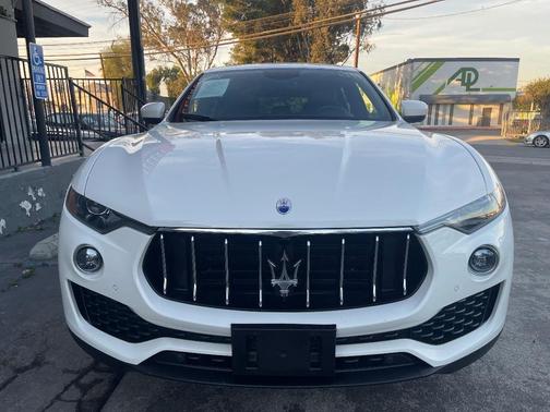 2018 Maserati Levante Base