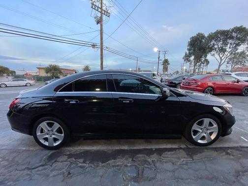 2017 Mercedes-Benz CLA 250 Base