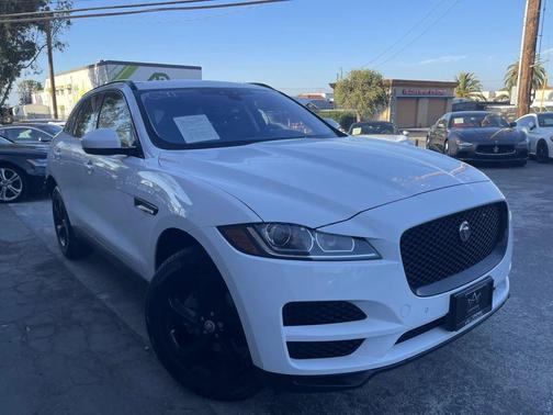 Fuji White 2019 Jaguar F-PACE 25t Premium