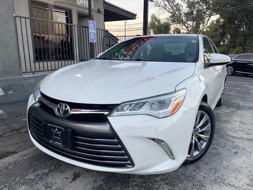 2017 Toyota Camry XLE