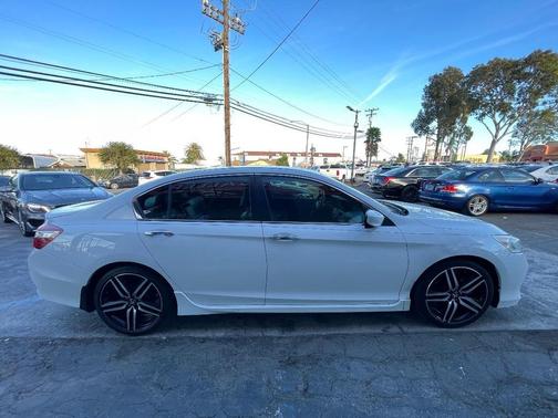 2017 Honda Accord Sport SE