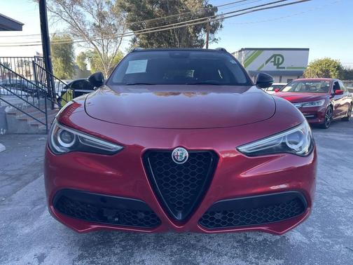 Rosso Competizione Tri-Coat 2018 Alfa Romeo Stelvio Ti