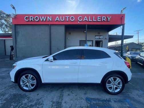 Polar White 2018 Mercedes-Benz GLA 250 Base
