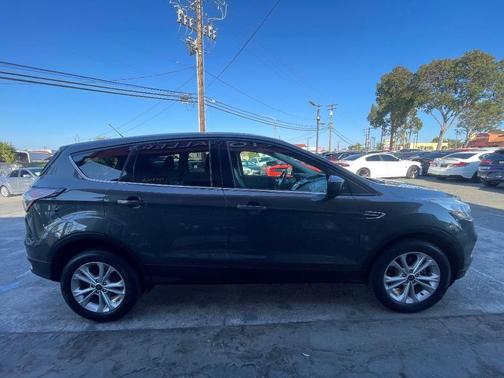 Magnetic Metallic 2017 Ford Escape SE