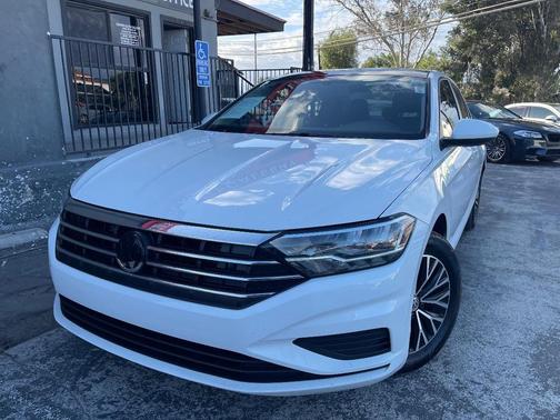 Pure White 2019 Volkswagen Jetta 1.4T SE