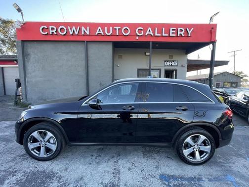 Black 2017 Mercedes-Benz GLC 300 Base
