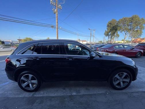 Black 2017 Mercedes-Benz GLC 300 Base