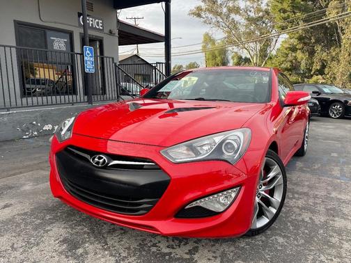 2013 Hyundai Genesis Coupe 3.8 Track