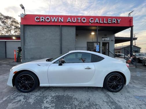 2013 Scion FR-S Base