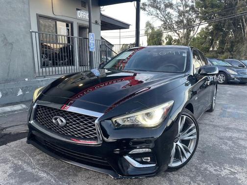 2018 INFINITI Q50 Hybrid Base
