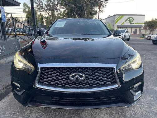 2018 INFINITI Q50 Hybrid Base
