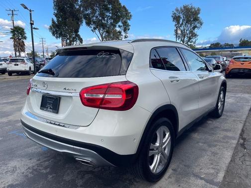 Cirrus White 2015 Mercedes-Benz GLA-Class 4MATIC